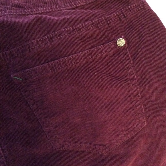 Burgundy Tommy Hilfiger corduroy mini skirt - Picture 4 of 7